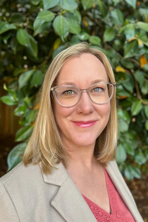 Headshot image of Hillary Fouts